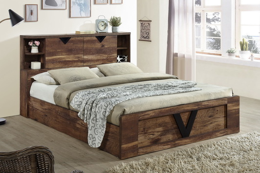 maggot-queen-wooden-bed-design